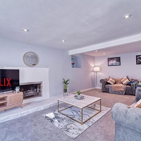 The Stylish Gem Of Bath - Football Table - Sleeps 10 Esterno foto