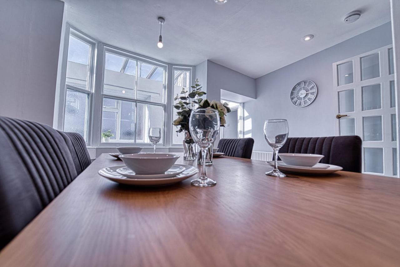 The Stylish Gem Of Bath - Football Table - Sleeps 10 Esterno foto